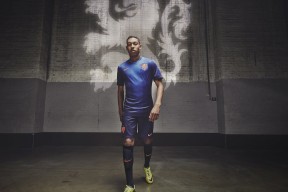 开云官网2026-西甲国家德比之夜，卡塞米罗，大场面先生如何定义现代足球的隐形艺术