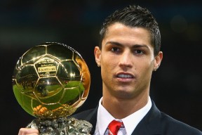 开云体育2026-欧冠淘汰赛与紫金风暴，湖人如何以豪门底蕴压制灰熊