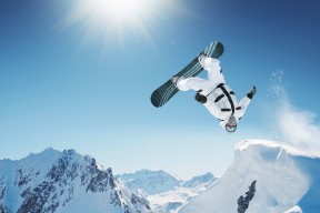 开云体育平台APP-北京队争冠战胜出骑士，恩比德扛起全队，当东方韧性遇见孤胆英雄