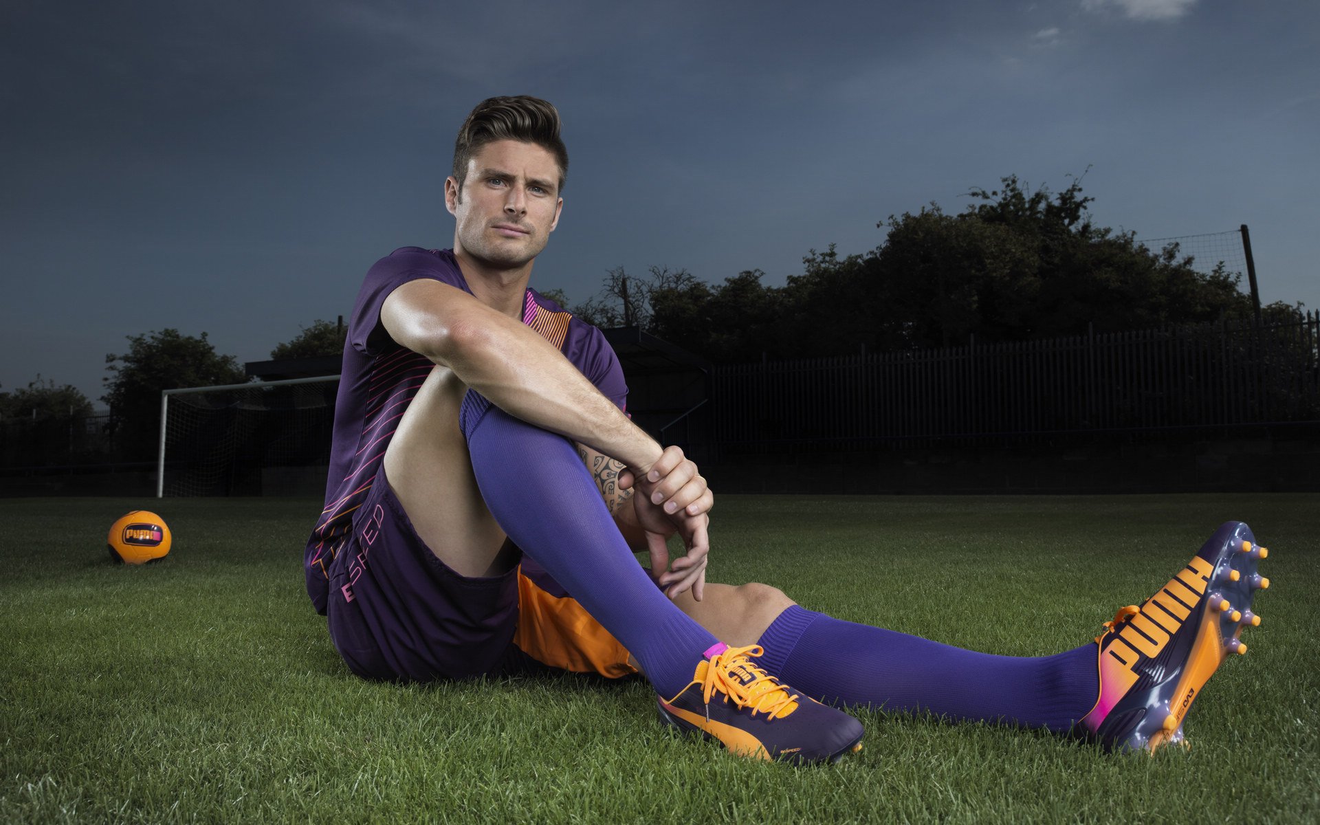 世界排名争夺战焦点战，那不勒斯鏖战冰岛，一场非典型胜利的启示