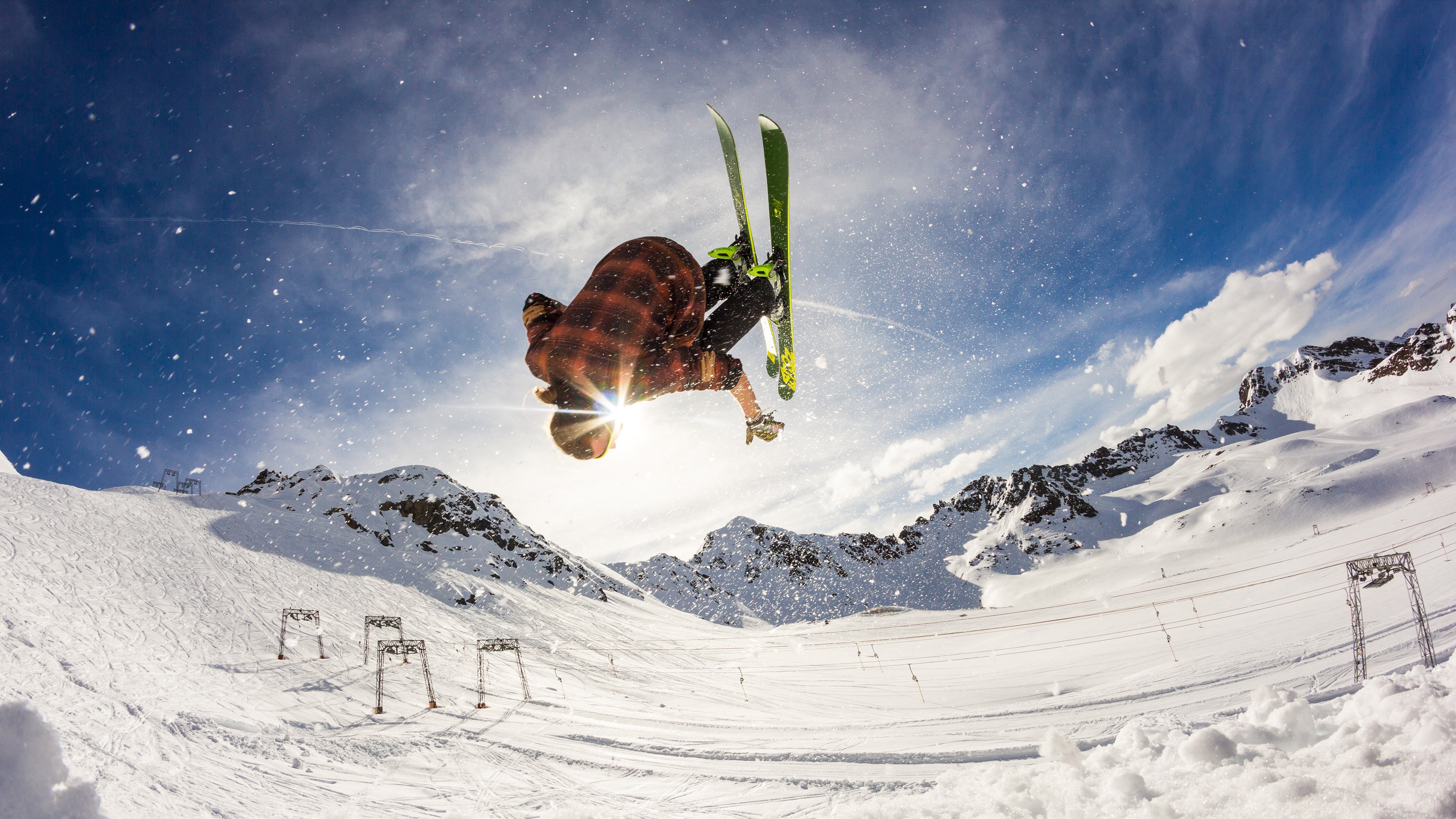 枫叶红透南美—2026世界杯H组关键战，加拿大险胜厄瓜多尔，罗德里戈带队取胜